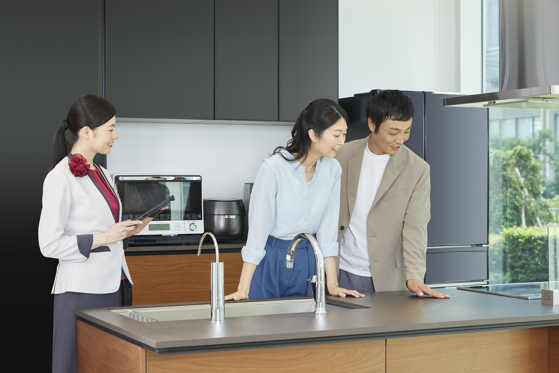 一字型厨房:布局变化、通道与空间实例:立面与家具关系 6