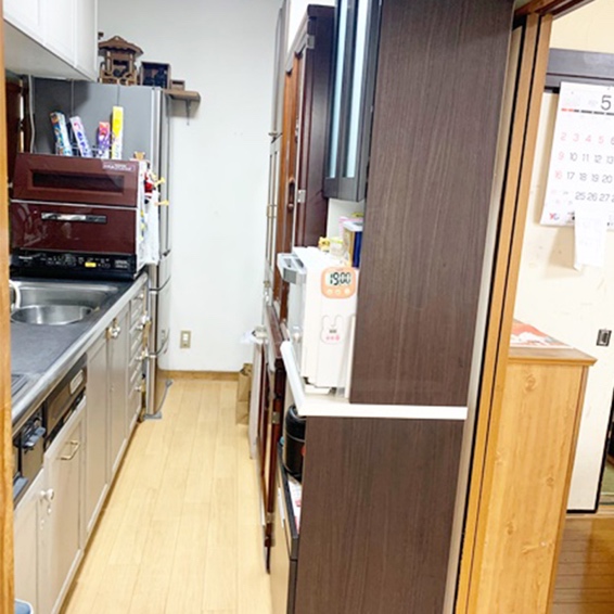 厨房餐边柜：尺寸、收纳与布局选择：改造前